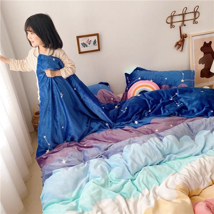 91家纺网 家纺一手货源 找家纺 时年 2019牛奶绒印花保暖四件套童模图 彩虹星空