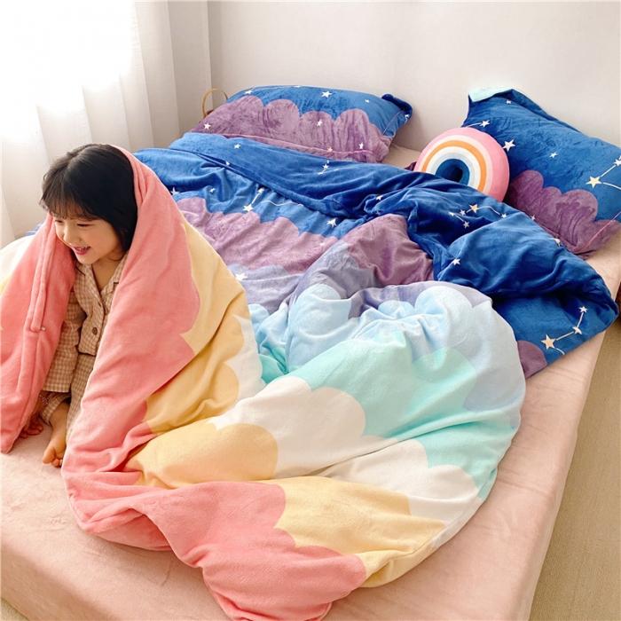 91家纺网 家纺一手货源 找家纺 时年 2019牛奶绒印花保暖四件套童模图 彩虹星空