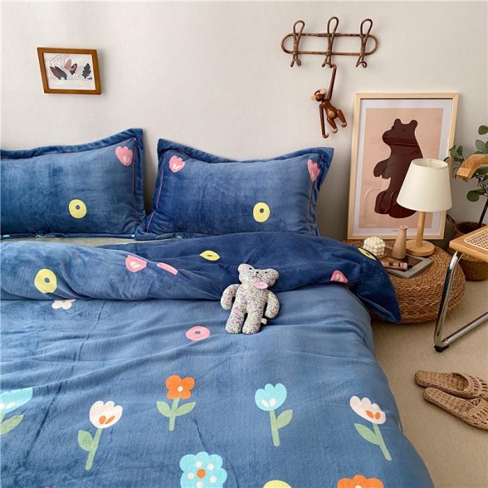 91家纺网 家纺一手货源 找家纺 时年 2019牛奶绒印花保暖四件套童模图 露娜