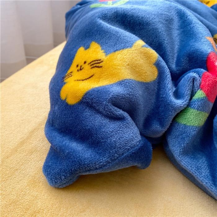 91家纺网 家纺一手货源 找家纺 时年 2019牛奶绒印花保暖四件套童模图 猫咪君