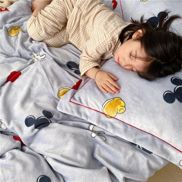 91家纺网 家纺一手货源 找家纺 时年 2019牛奶绒印花保暖四件套童模图 米老鼠