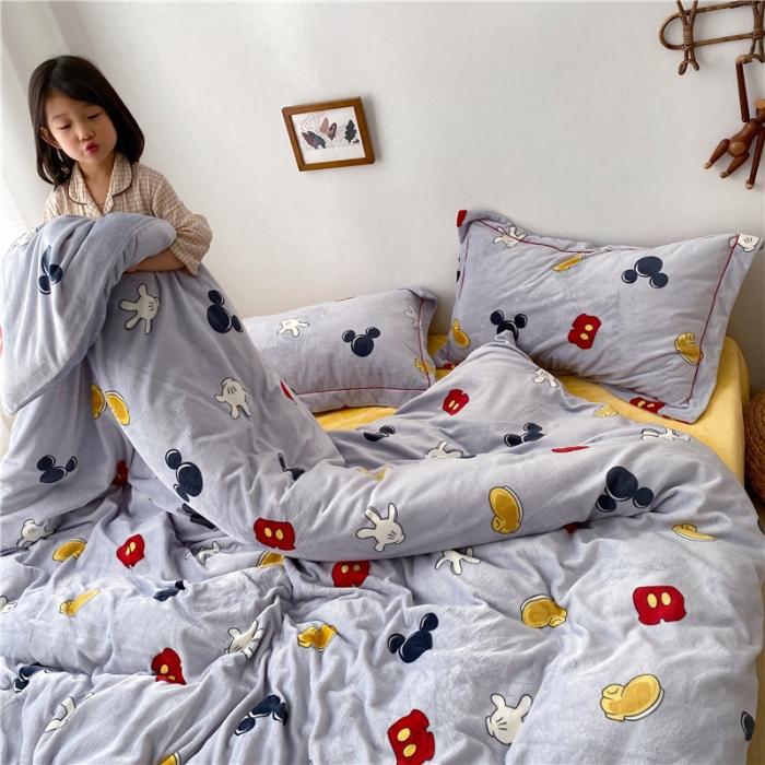 91家纺网 家纺一手货源 找家纺 时年 2019牛奶绒印花保暖四件套童模图 米老鼠