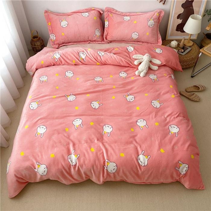 91家纺网 家纺一手货源 找家纺 时年 2019牛奶绒印花保暖四件套童模图 小兔几