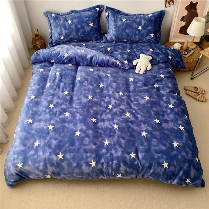 91家纺网 家纺一手货源 找家纺 时年 2019牛奶绒印花保暖四件套童模图 星云