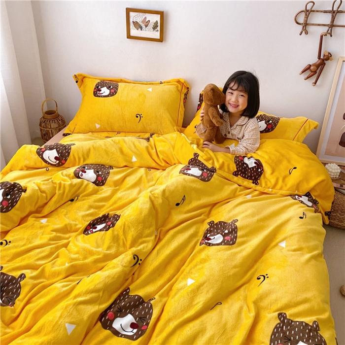 91家纺网 家纺一手货源 找家纺 时年 2019牛奶绒印花保暖四件套童模图 音乐熊仔