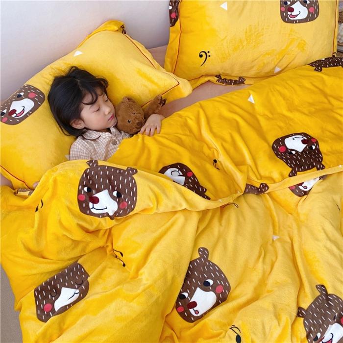 91家纺网 家纺一手货源 找家纺 时年 2019牛奶绒印花保暖四件套童模图 音乐熊仔