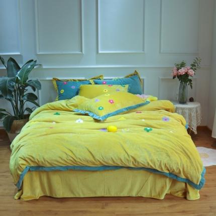 91家纺网 家纺一手货源 找家纺 润缦 2019 ins泫雅风宝宝绒四件套牛奶绒四件套 可爱花朵-黄色