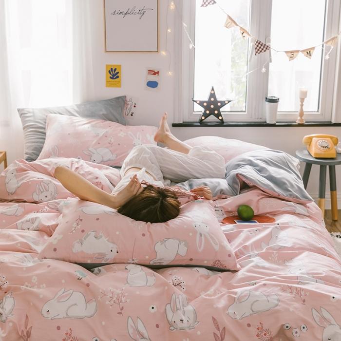 91家纺网 家纺一手货源 找家纺 窝米 2019新款圆网棉加绒四件套床单款 天真兔粉