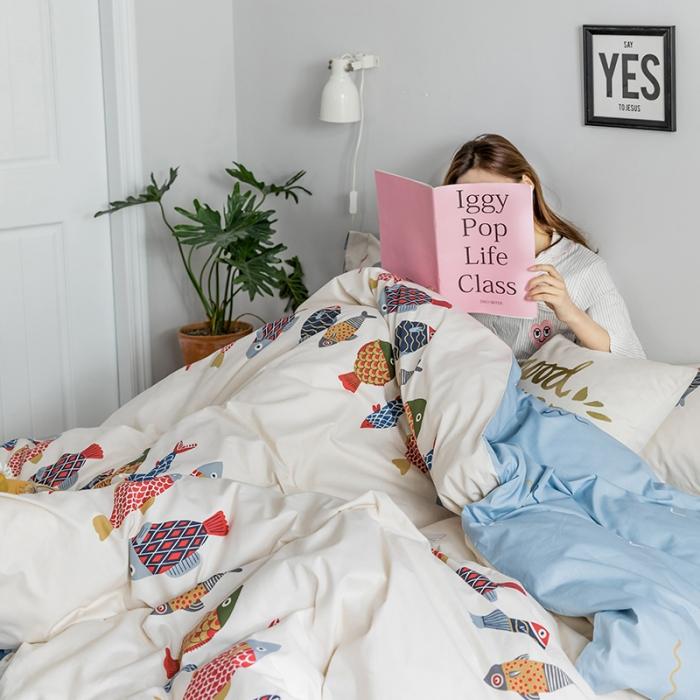 91家纺网 家纺一手货源 找家纺 窝米 2018全棉13372减龄卡通系列四件套床单款 锦鲤