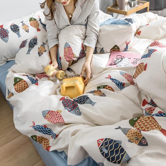 91家纺网 家纺一手货源 找家纺 窝米 2018全棉13372减龄卡通系列四件套床单款 锦鲤