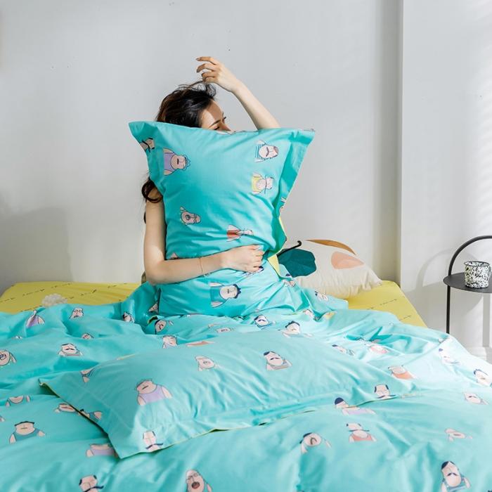 91家纺网 家纺一手货源 找家纺 窝米2019全棉13372卡通花卉系列四件套床单款巴黎大叔蓝