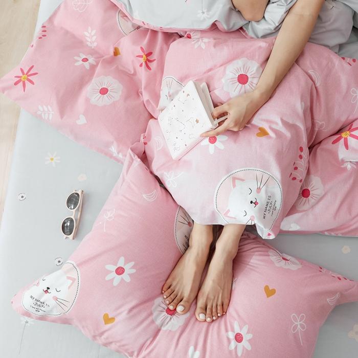 91家纺网 家纺一手货源 找家纺 窝米 2019全棉13372卡通花卉系列四件套床单款粉色热恋