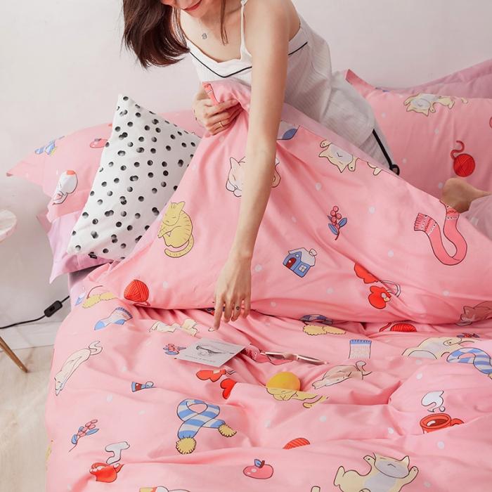 91家纺网 家纺一手货源 找家纺 窝米 2019全棉13372卡通花卉系列四件套床单款 圣诞猫