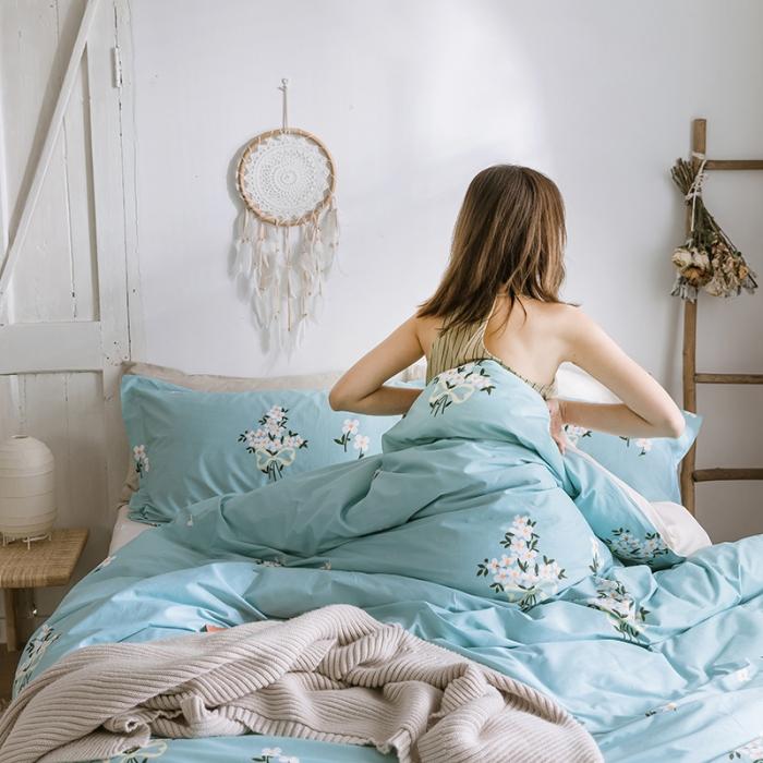91家纺网 家纺一手货源 找家纺 窝米 2019全棉13372田园花卉系列四件套床单款 沫沫蓝