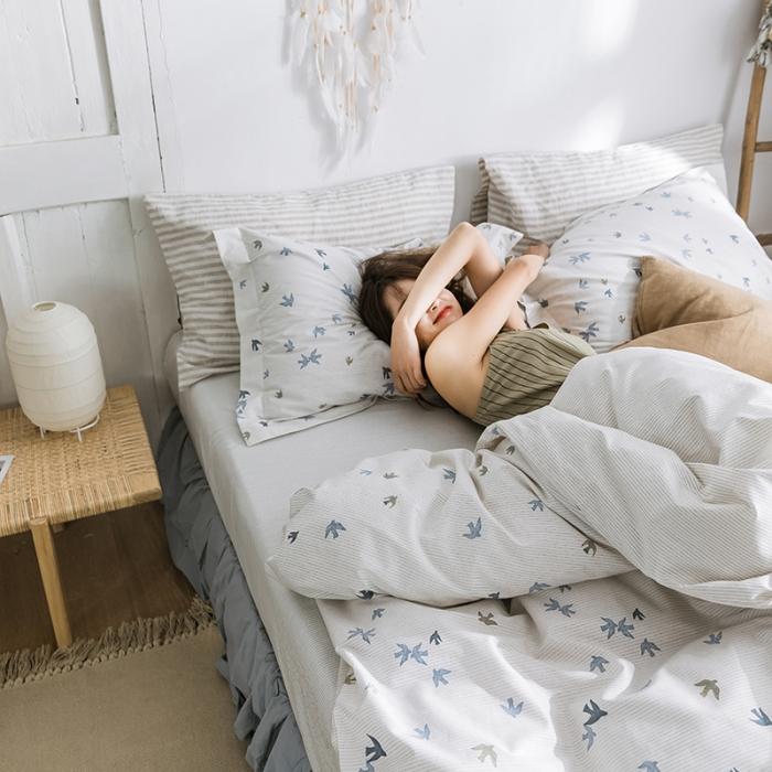 91家纺网 家纺一手货源 找家纺 窝米 2019全棉13372田园花卉系列四件套床单款 燕尾