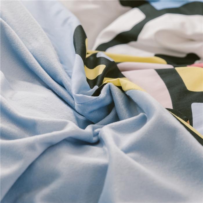 91家纺网 家纺一手货源 找家纺 窝米 2019大版二次元卡通棉加绒四件套床单款 安琪拉