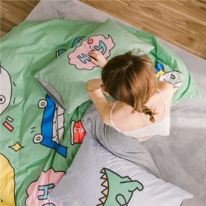 91家纺网 家纺一手货源 找家纺 窝米 2019大版二次元卡通棉加绒四件套床单款 怪蜀黎