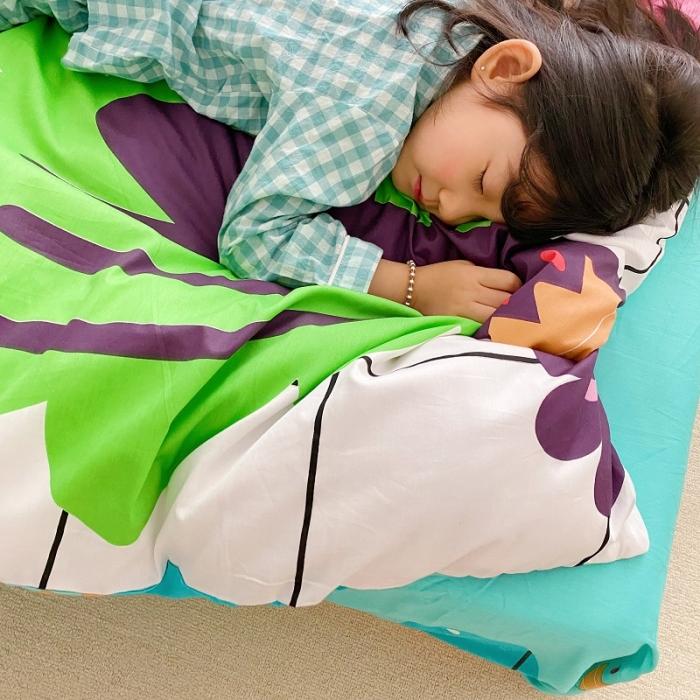 91家纺网 家纺一手货源 找家纺 金爱家家纺 2021新款童梦系列大版卡通全棉四件套 独家恐龙森林白