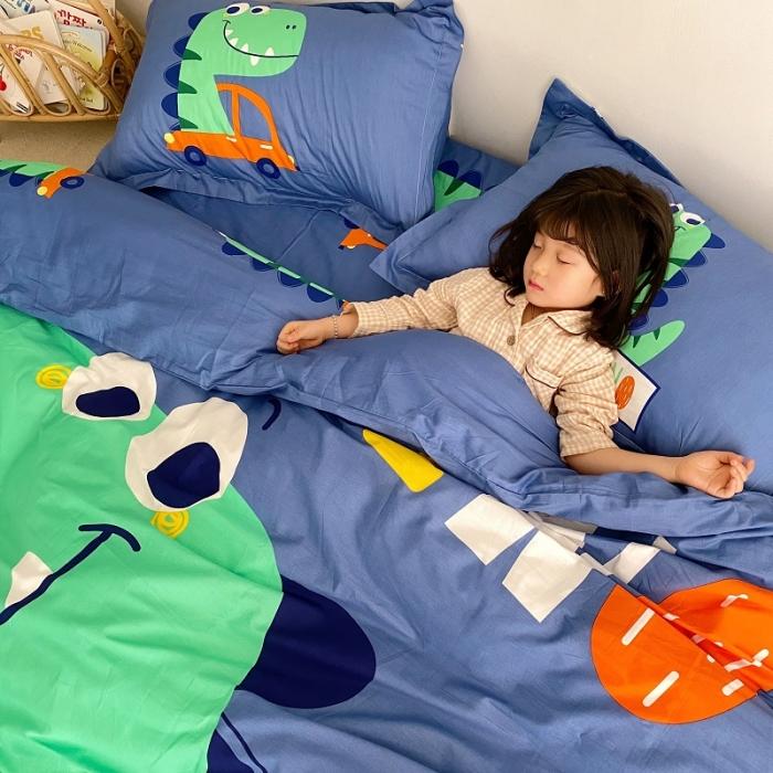 91家纺网 家纺一手货源 找家纺 金爱家家纺 2021新款童梦系列大版卡通全棉四件套 恐龙乐园