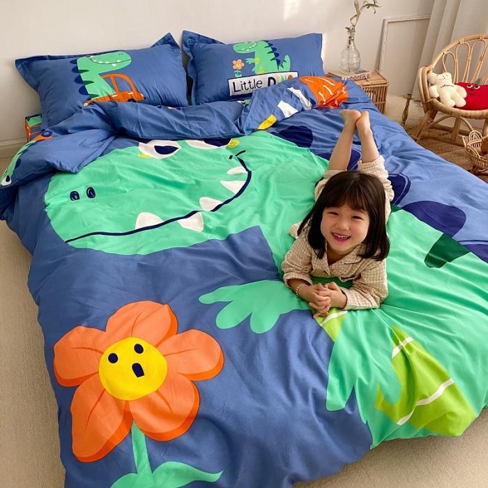 91家纺网 家纺一手货源 找家纺 金爱家家纺 2021新款童梦系列大版卡通全棉四件套 恐龙乐园