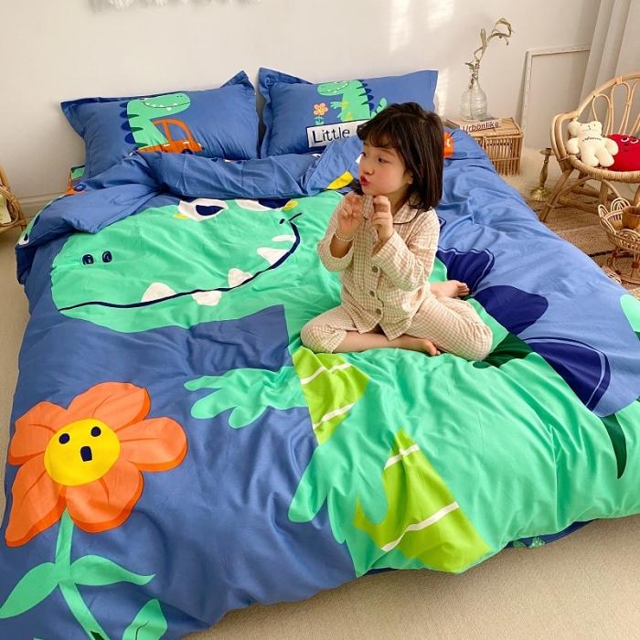 91家纺网 家纺一手货源 找家纺 金爱家家纺 2021新款童梦系列大版卡通全棉四件套 恐龙乐园