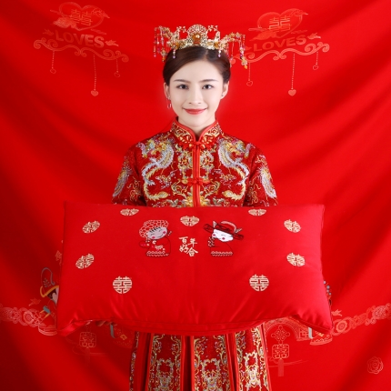 91家纺网 家纺一手货源 找家纺 沃兰国际 全棉贡缎高端婚庆羽丝绒枕芯中国风喜庆结婚单人枕头