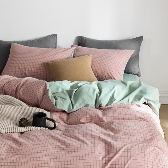 91家纺网 家纺一手货源 找家纺 蓝巢家纺2020年春夏新品全棉加厚水洗棉双拼款四件套丁香粉格