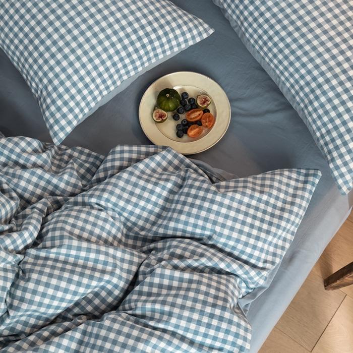 91家纺网 家纺一手货源 找家纺 蓝巢家纺 2020年春夏新品全棉加厚水洗棉双拼款四件套蓝小格