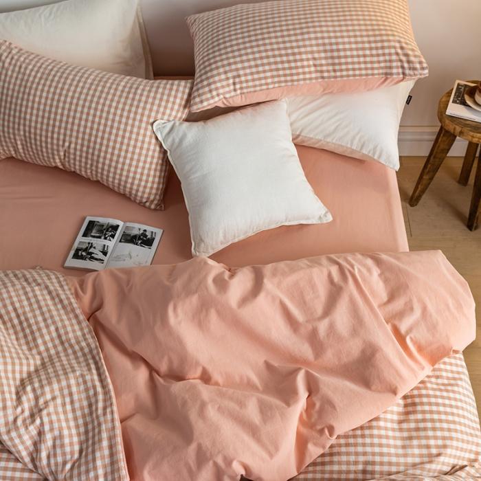 91家纺网 家纺一手货源 找家纺 蓝巢家纺 2020年春夏新品全棉加厚水洗棉双拼款四件套蜜粉格