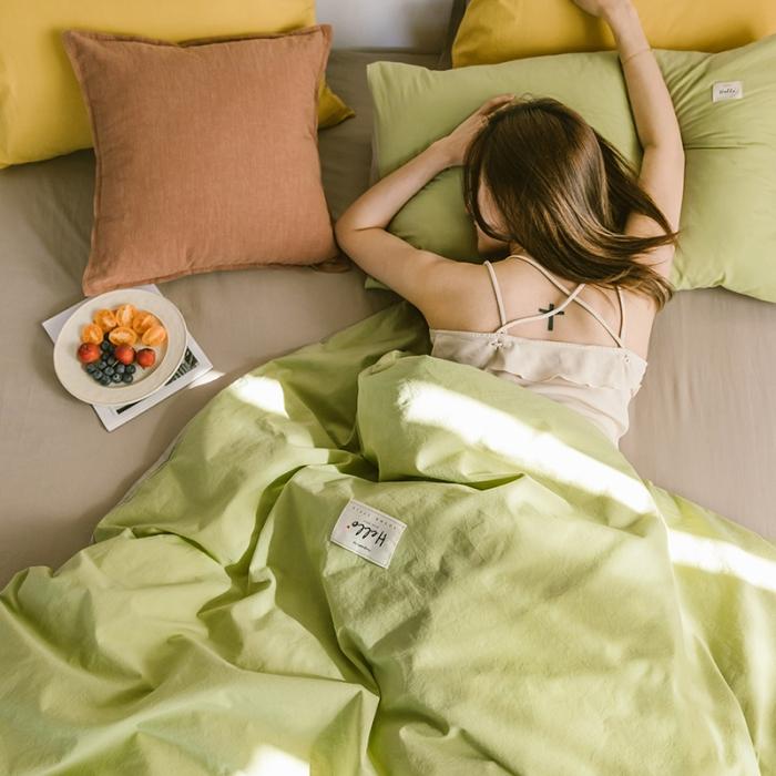 91家纺网 家纺一手货源 找家纺 蓝巢家纺2020年春夏新品全棉加厚水洗棉双拼款四件套抹茶卡其