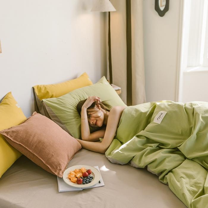 91家纺网 家纺一手货源 找家纺 蓝巢家纺2020年春夏新品全棉加厚水洗棉双拼款四件套抹茶卡其