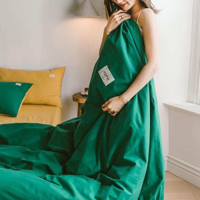 91家纺网 家纺一手货源 找家纺 蓝巢家纺2020年春夏新品全棉加厚水洗棉双拼款四件套墨绿杏黄