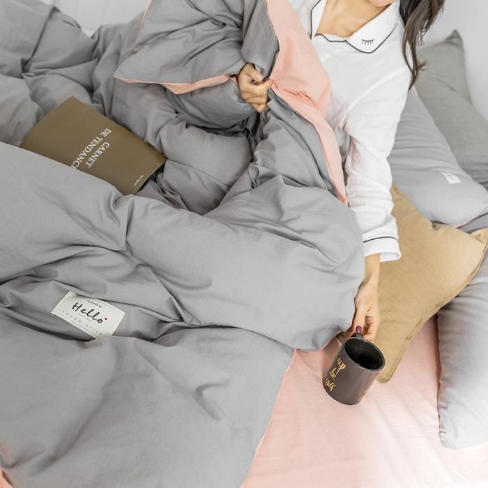 91家纺网 家纺一手货源 找家纺 蓝巢家纺2020年春夏新品全棉加厚水洗棉双拼款四件套浅灰粉