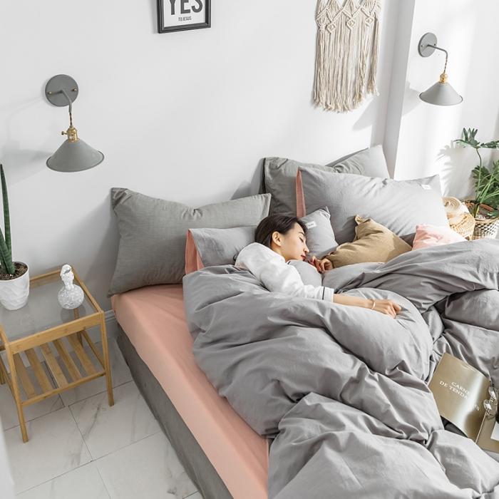 91家纺网 家纺一手货源 找家纺 蓝巢家纺2020年春夏新品全棉加厚水洗棉双拼款四件套浅灰粉