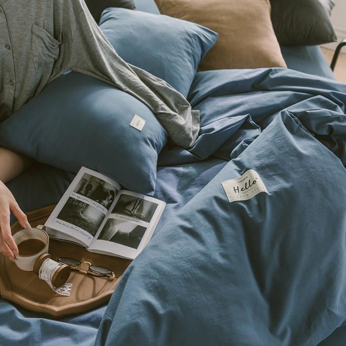 91家纺网 家纺一手货源 找家纺 蓝巢家纺2020年春夏新品全棉加厚水洗棉双拼款四件套素宾利蓝