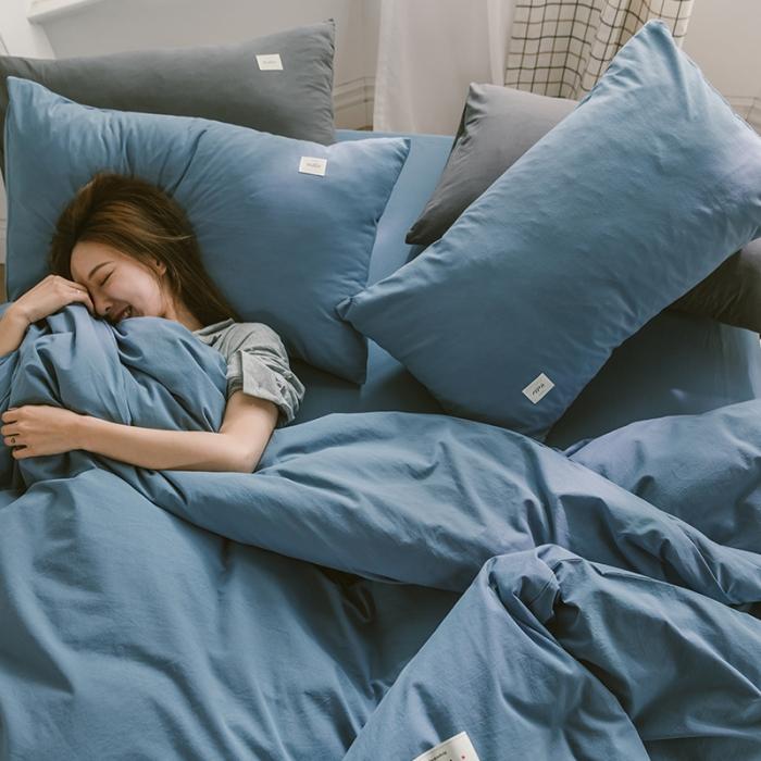 91家纺网 家纺一手货源 找家纺 蓝巢家纺2020年春夏新品全棉加厚水洗棉双拼款四件套素宾利蓝