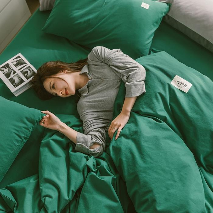 91家纺网 家纺一手货源 找家纺 蓝巢家纺 2020年春夏新品全棉加厚水洗棉双拼款四件套素墨绿