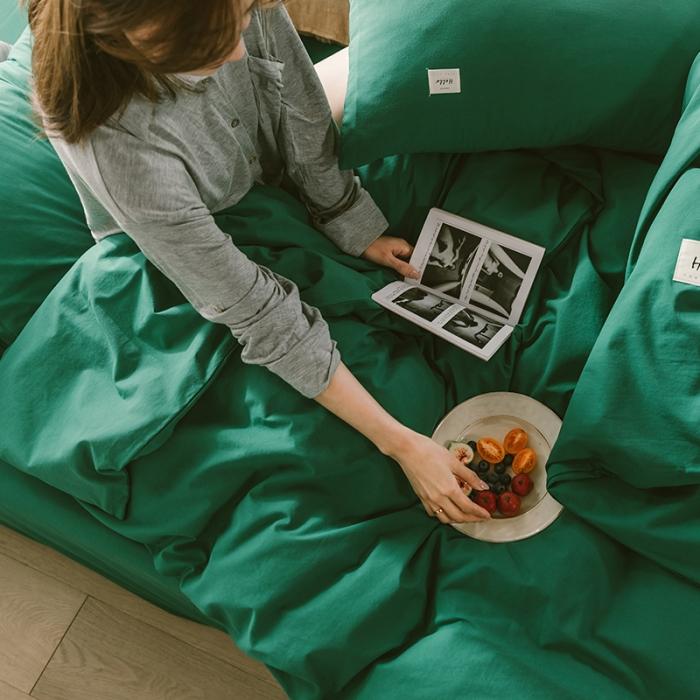 91家纺网 家纺一手货源 找家纺 蓝巢家纺 2020年春夏新品全棉加厚水洗棉双拼款四件套素墨绿