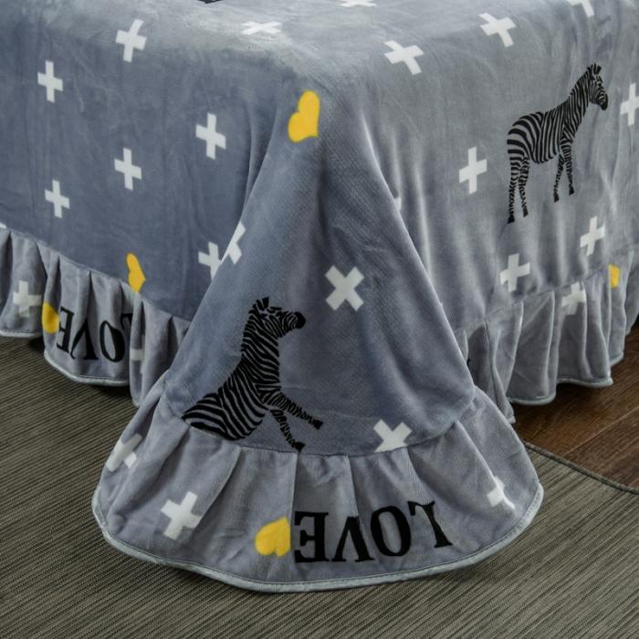 91家纺网 家纺一手货源 找家纺 雨洋家纺 2025新款加厚金貂绒床裙床盖 斑马