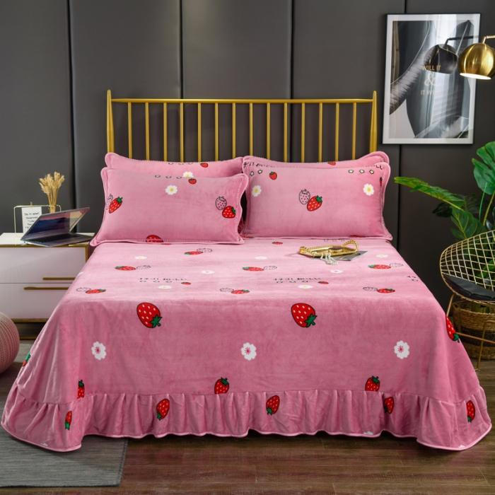 91家纺网 家纺一手货源 找家纺 雨洋家纺 2025新款加厚金貂绒床裙床盖 草莓