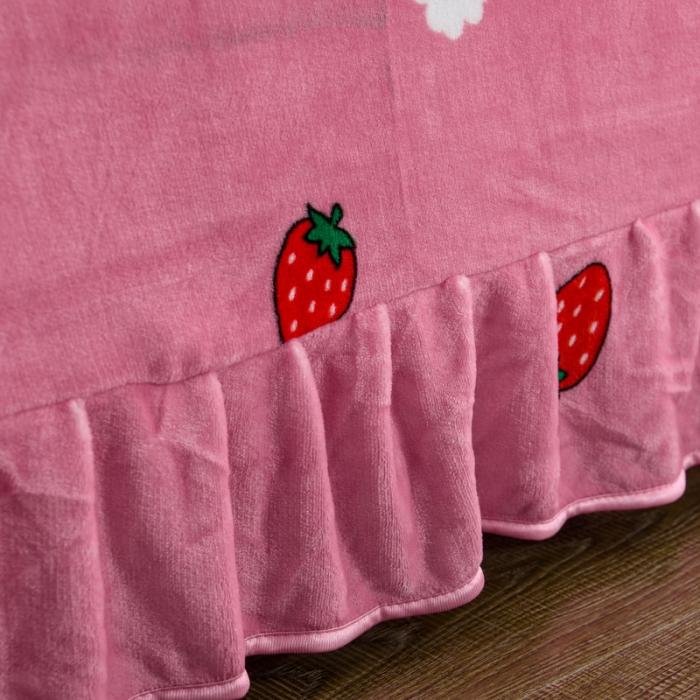 91家纺网 家纺一手货源 找家纺 雨洋家纺 2025新款加厚金貂绒床裙床盖 草莓