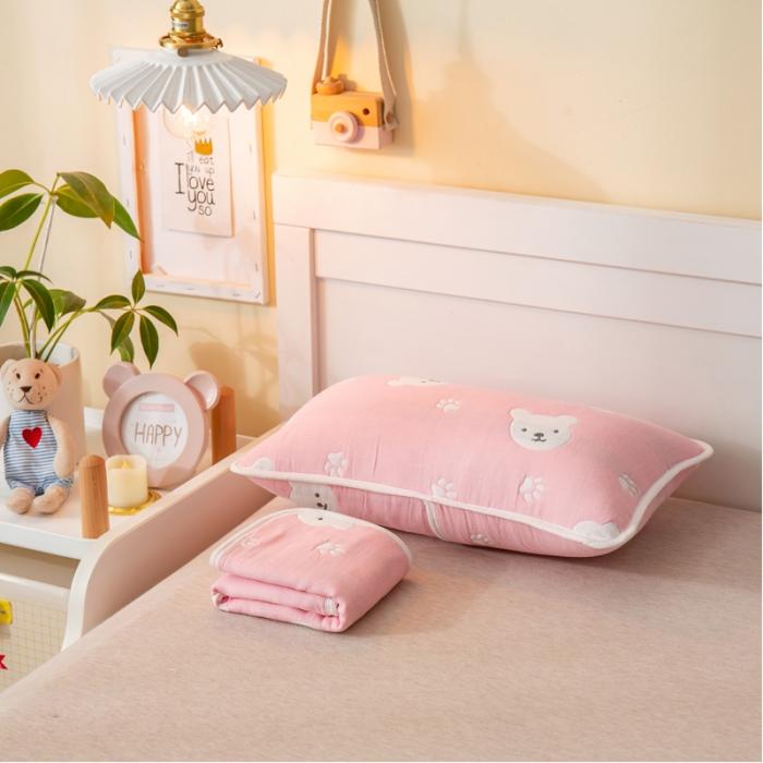 91家纺网 家纺一手货源 找家纺 A类纯棉六层纱布枕套婴儿童幼儿园枕皮全棉宝宝枕头套甜蜜小熊粉