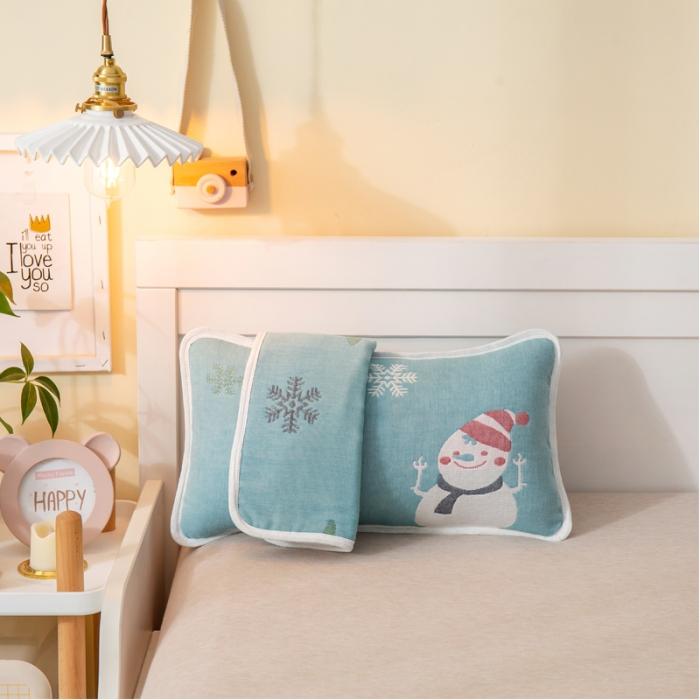 91家纺网 家纺一手货源 找家纺 A类纯棉六层纱布枕套婴儿童幼儿园枕皮全棉宝宝枕头套雪人兰