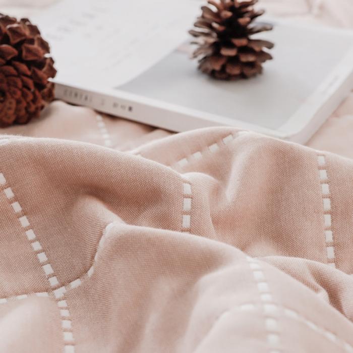 91家纺网 家纺一手货源 找家纺 朴尔家纺 六层全棉纱布毛巾被 时尚虚线-豆沙