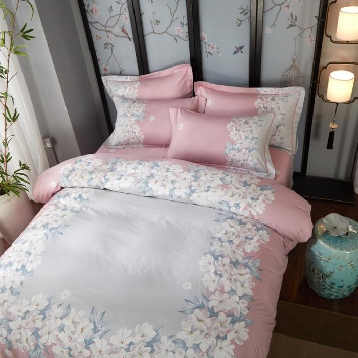 91家纺网 家纺一手货源 找家纺 雲归梦 2020新款13372全棉大版四件套 花园假期-粉