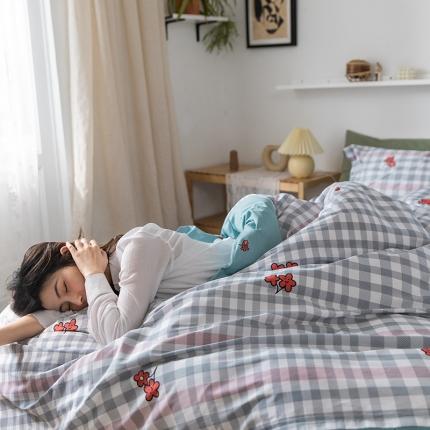 91家纺网 家纺一手货源 找家纺 （总）窝米 2020春夏新品花卉风系列四件套床笠款