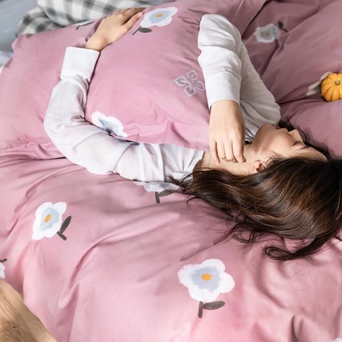 91家纺网 家纺一手货源 找家纺 窝米 2020春夏新品花卉风系列四件套 弗尼-粉