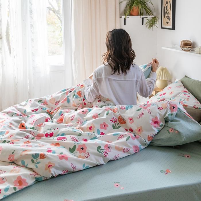 91家纺网 家纺一手货源 找家纺 窝米 2020春夏新品花卉风系列四件套 花语