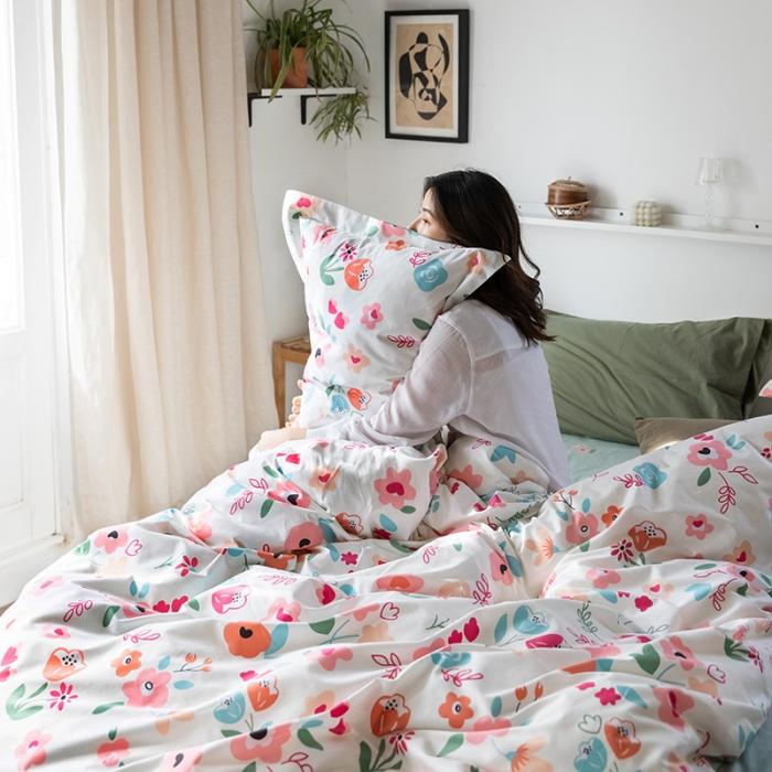 91家纺网 家纺一手货源 找家纺 窝米 2020春夏新品花卉风系列四件套 花语