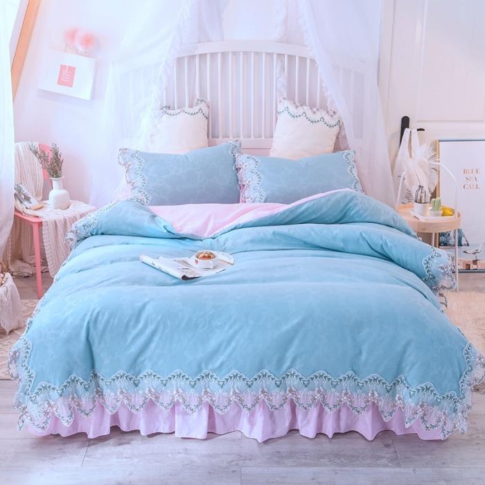 91家纺网 家纺一手货源 找家纺 绒世界 2021新品玫瑰秘密系列四件套床裙款慕蓝+粉